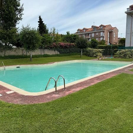Garaje Y Piscina Comunitaria! Apartment Suances Exterior foto