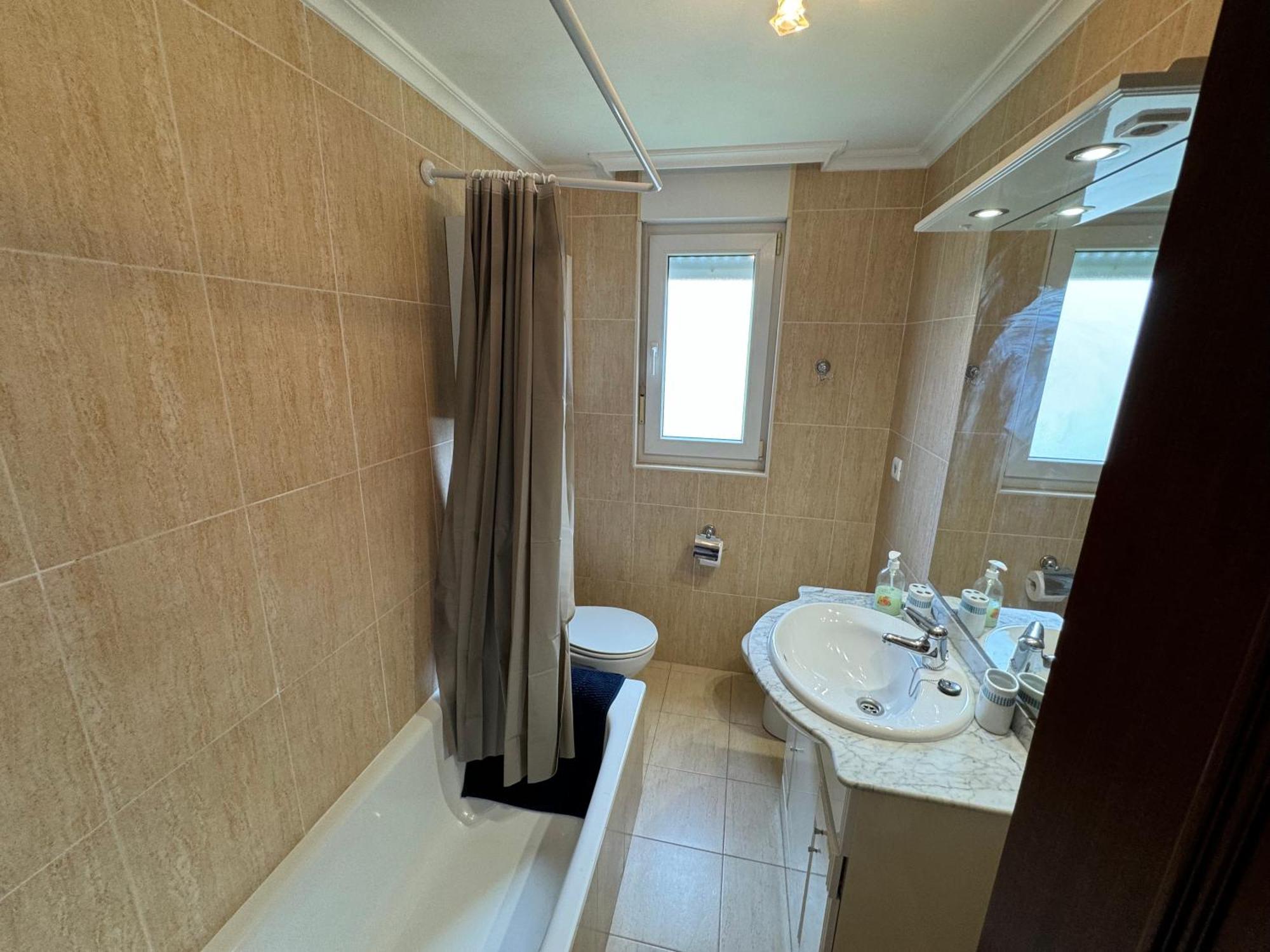 Garaje Y Piscina Comunitaria! Apartment Suances Exterior foto